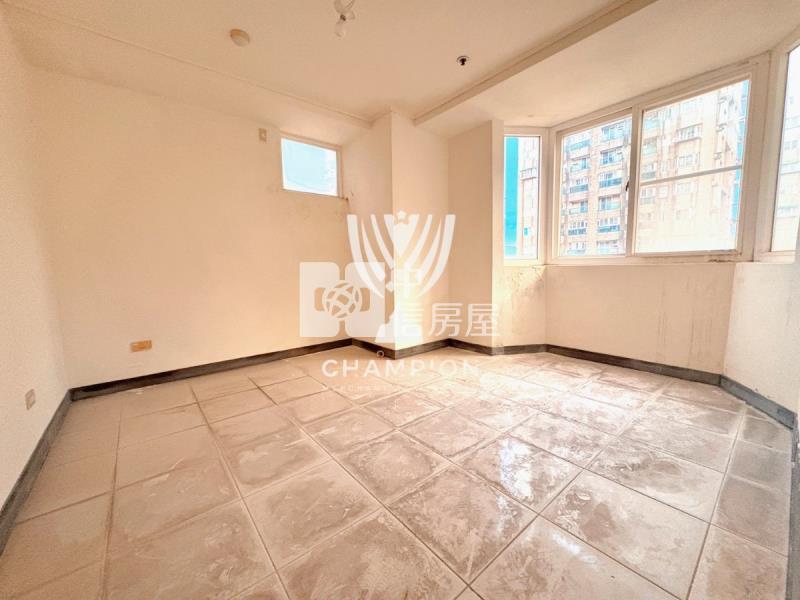 【冠軍】碧海採光2房車房屋室內格局與周邊環境