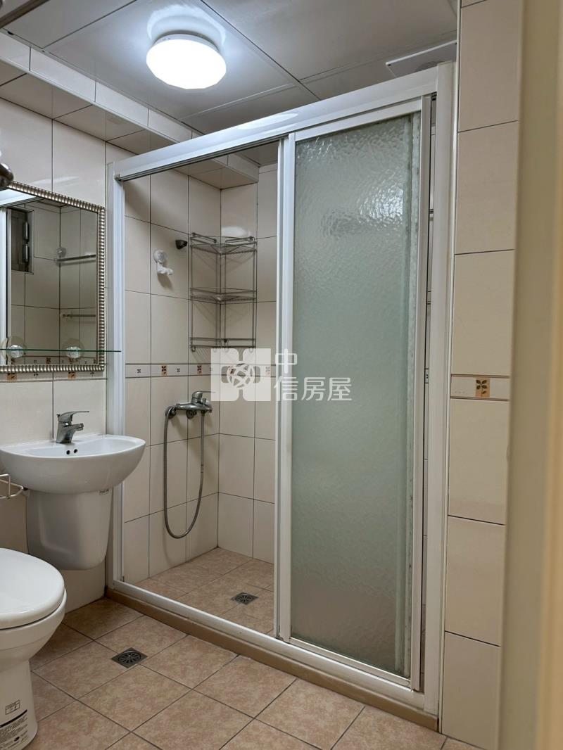 白金漢宮三車幸福宅C棟房屋室內格局與周邊環境