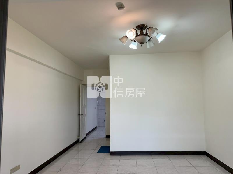 白金漢宮三車幸福宅C棟房屋室內格局與周邊環境