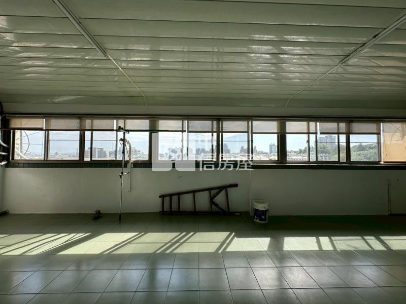 白金漢宮三車幸福宅C棟房屋室內格局與周邊環境