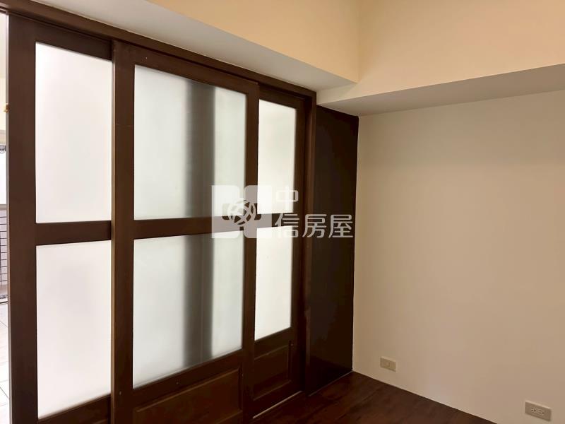 白金漢宮三車幸福宅C棟房屋室內格局與周邊環境