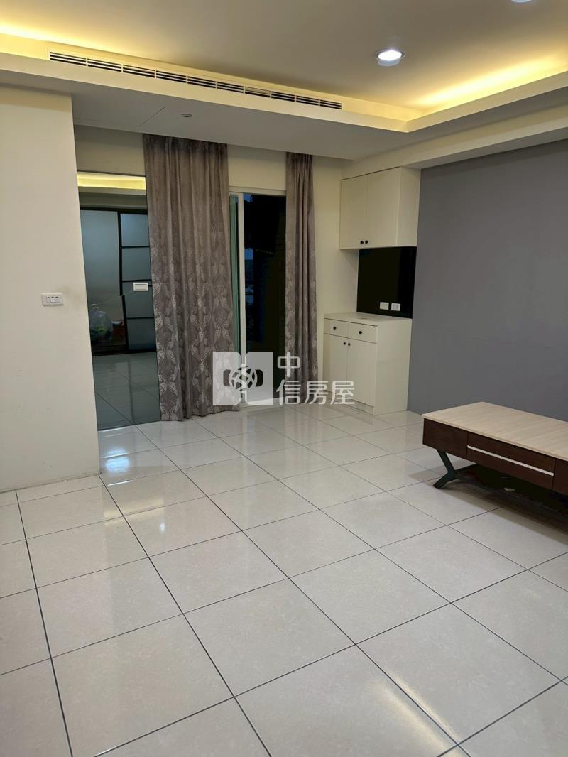 時尚優質美裝潢稀有2房車房屋室內格局與周邊環境