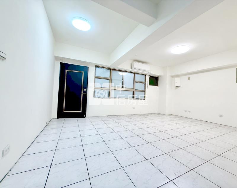 南屯三房附車位捷運宅房屋室內格局與周邊環境