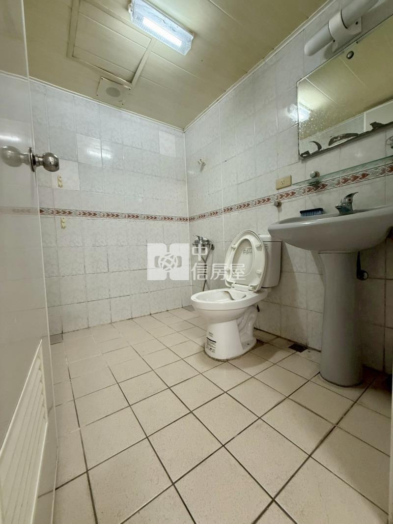 興大學府商圈採光四房+類平車房屋室內格局與周邊環境