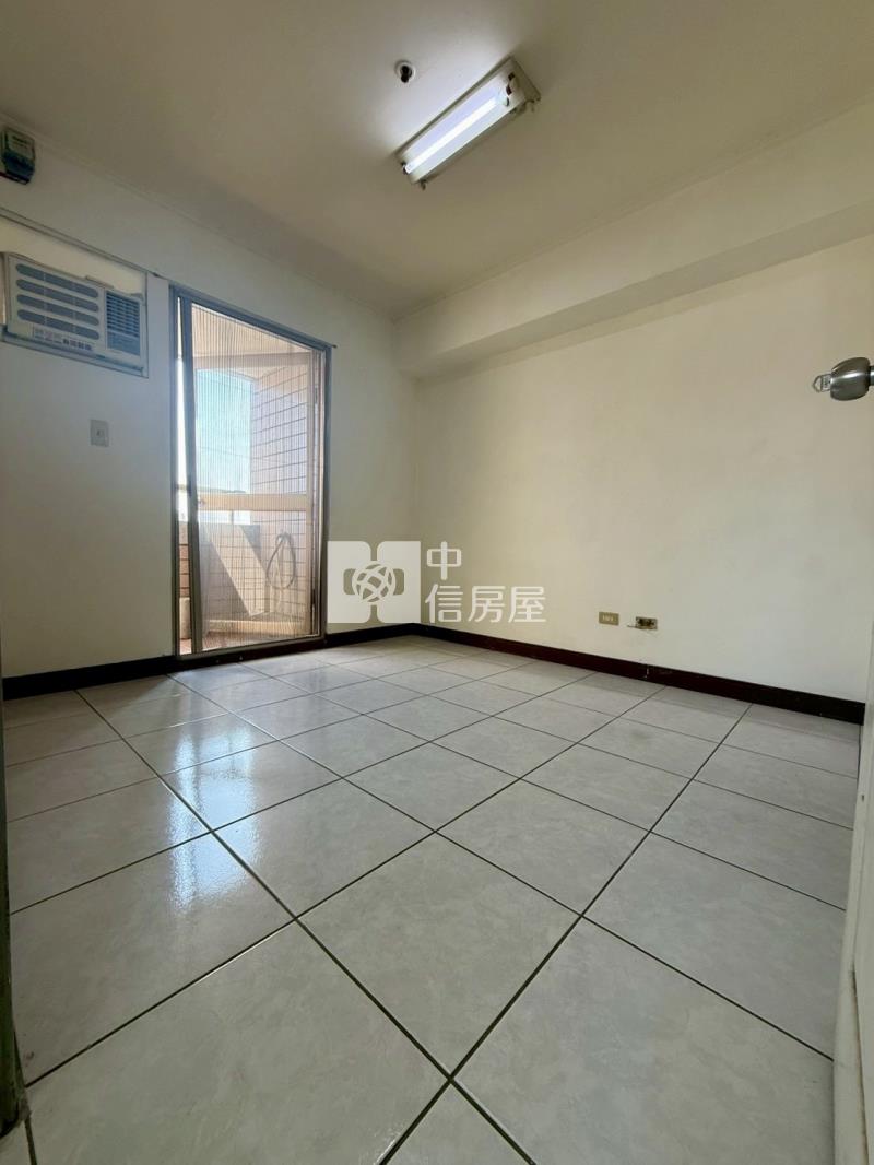 興大學府商圈採光四房+類平車房屋室內格局與周邊環境