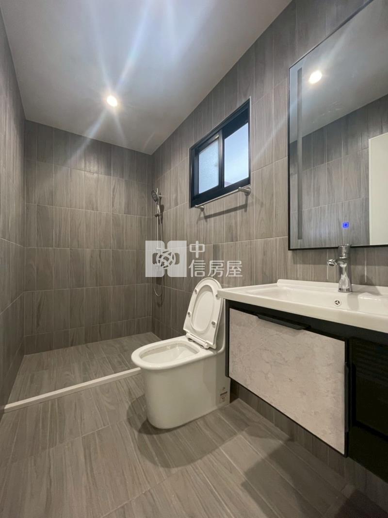 龍潭民族路整新雙車位透天房屋室內格局與周邊環境