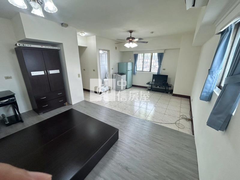 A22捷運大套房房屋室內格局與周邊環境