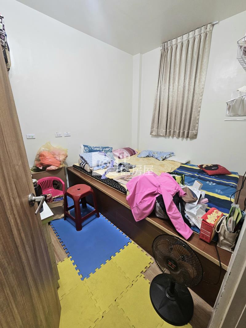 鄰近華勛市場大面寬7房透天厝房屋室內格局與周邊環境