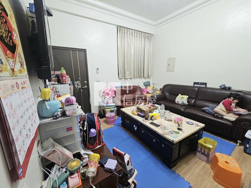 鄰近華勛市場大面寬7房透天厝房屋室內格局與周邊環境