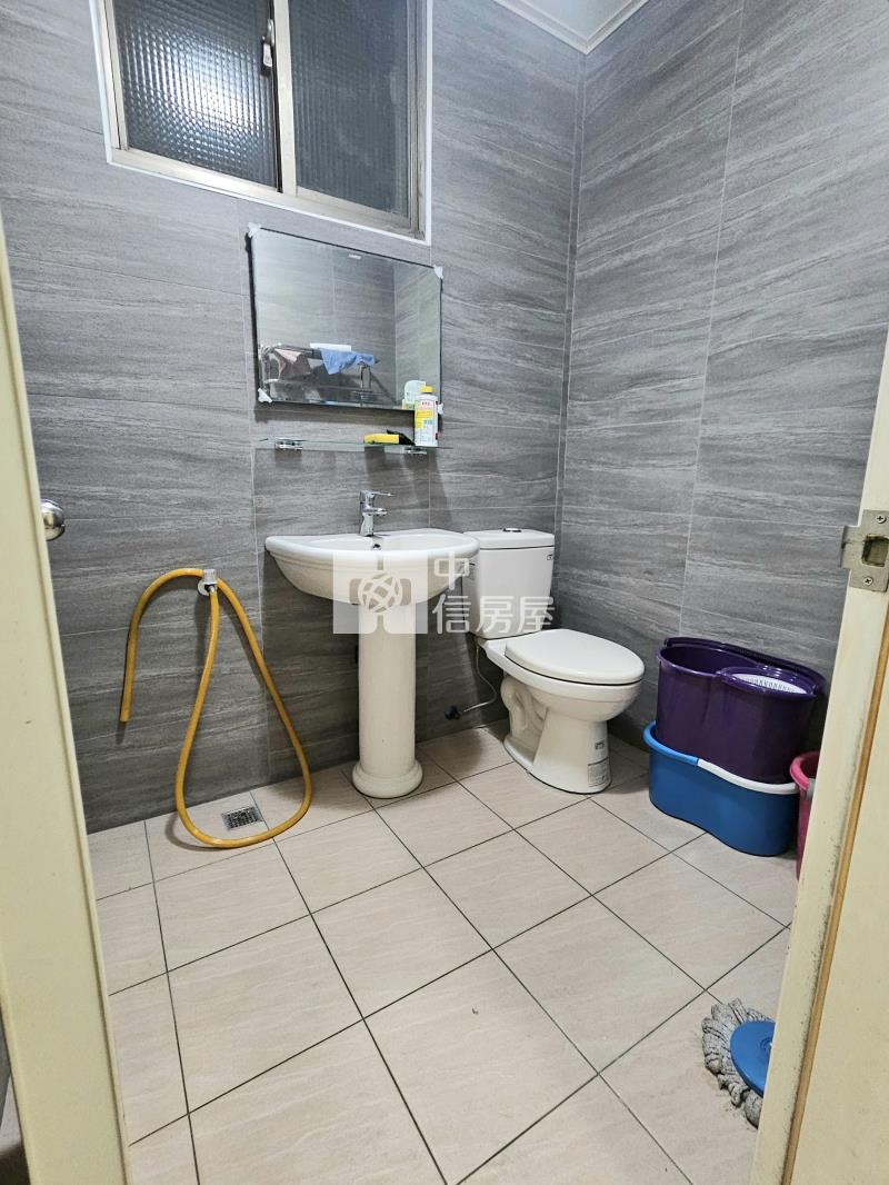 鄰近華勛市場大面寬7房透天厝房屋室內格局與周邊環境