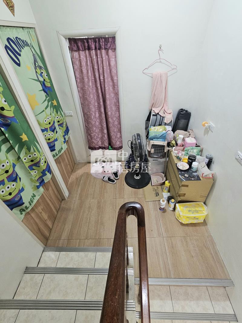 鄰近華勛市場大面寬7房透天厝房屋室內格局與周邊環境