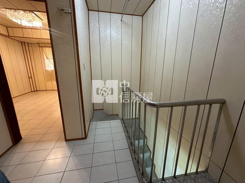 ▲暖暖明亮三樓房屋室內格局與周邊環境