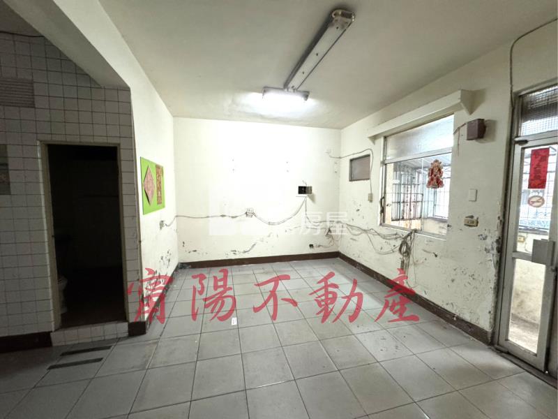 瑞隆商圈可改車庫一樓美寓房屋室內格局與周邊環境