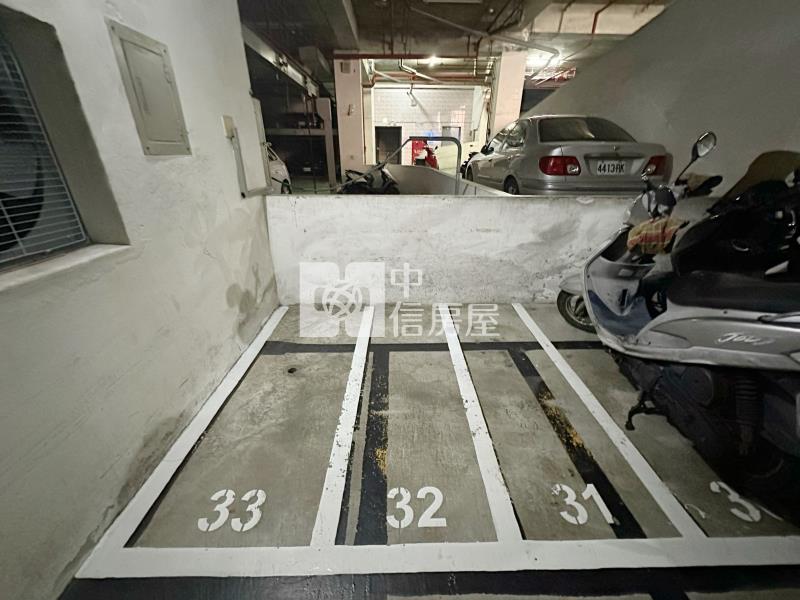 近中壢家樂福.富台國小美三房車房屋室內格局與周邊環境