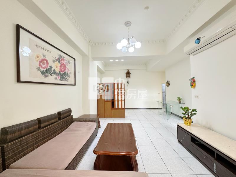 近中壢家樂福.富台國小美三房車房屋室內格局與周邊環境