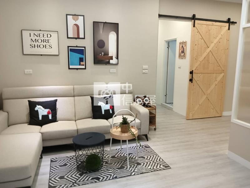 捷運鳳山國中翻新一樓美寓房屋室內格局與周邊環境