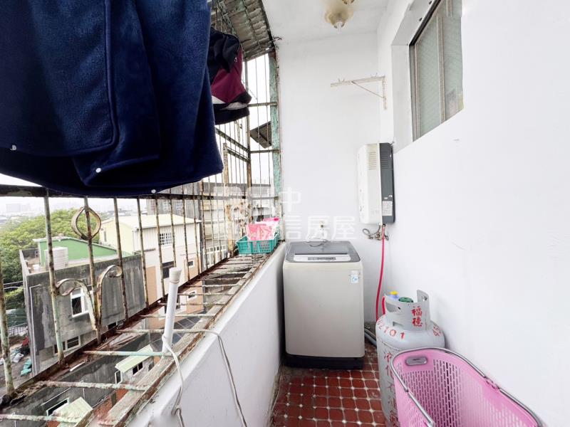 近66平鎮高中漂亮公寓房屋室內格局與周邊環境