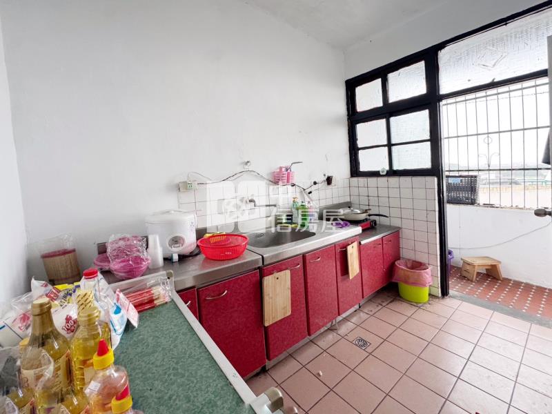 近66平鎮高中漂亮公寓房屋室內格局與周邊環境