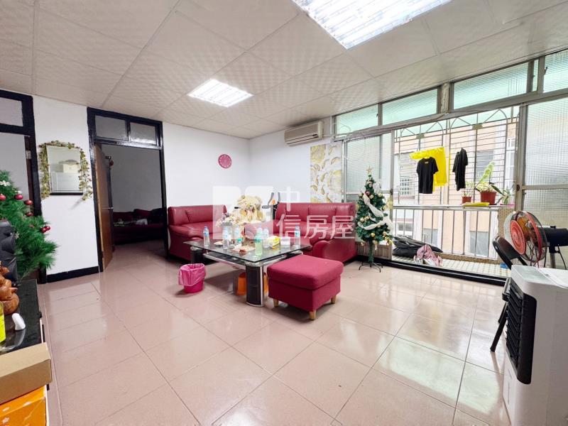 近66平鎮高中漂亮公寓房屋室內格局與周邊環境