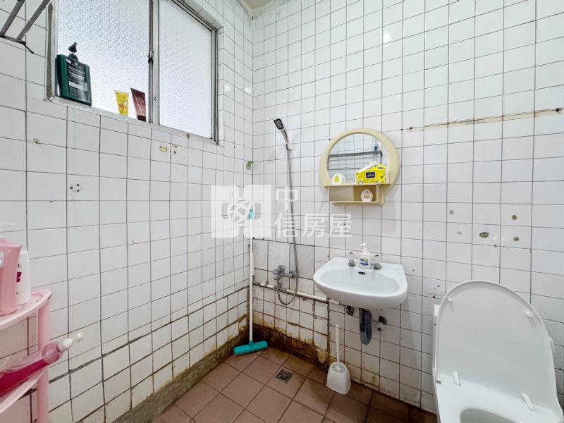 近66平鎮高中漂亮公寓房屋室內格局與周邊環境