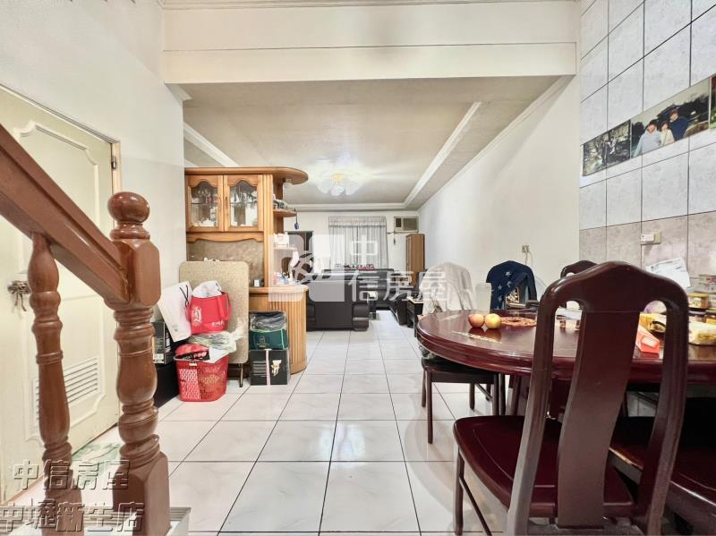 大竹國小旁前院停車美透天房屋室內格局與周邊環境