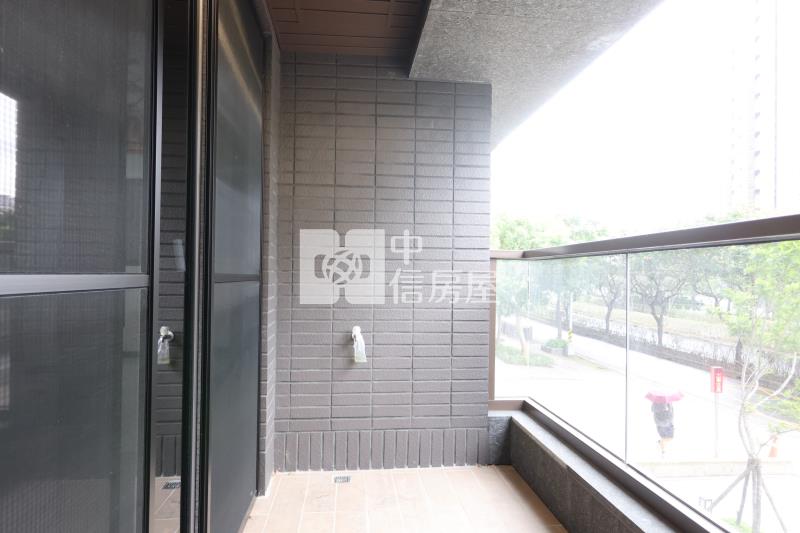 【安家】w站前事務所+平面車位房屋室內格局與周邊環境