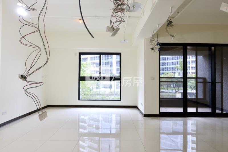 【安家】w站前事務所+平面車位房屋室內格局與周邊環境