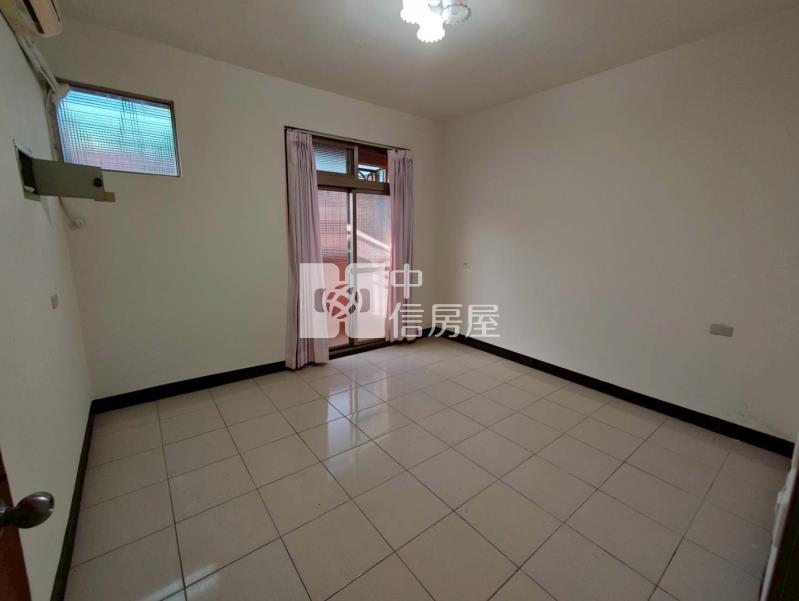 草漯富林正6房大透天房屋室內格局與周邊環境