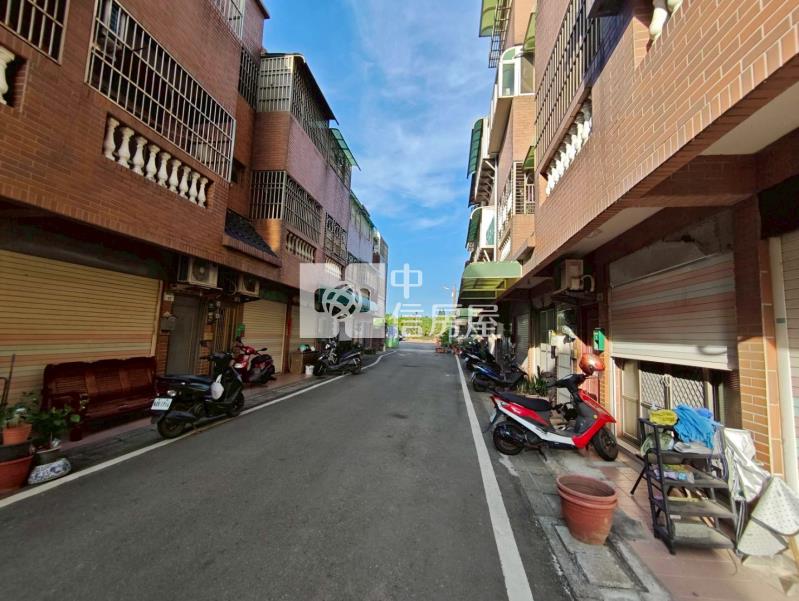 草漯富林正6房大透天房屋室內格局與周邊環境