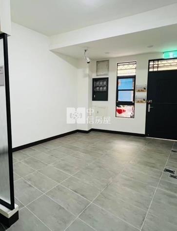 屏東總商圈透天收租6套房房屋室內格局與周邊環境
