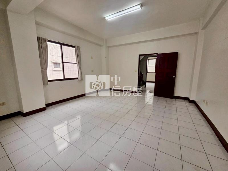 新市免千萬傳統美透天房屋室內格局與周邊環境