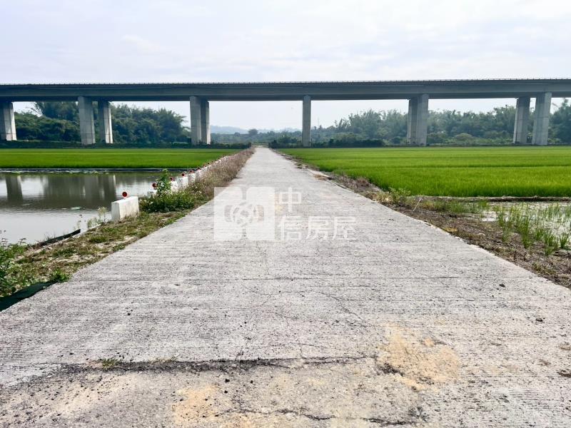 官田雙面臨路都內1.5分美農地房屋室內格局與周邊環境