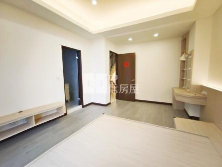 屏東房屋-長治輕屋齡孝親車墅房屋室內格局與周邊環境