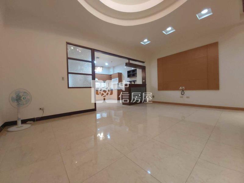 體育園區賀岡大別墅房屋室內格局與周邊環境