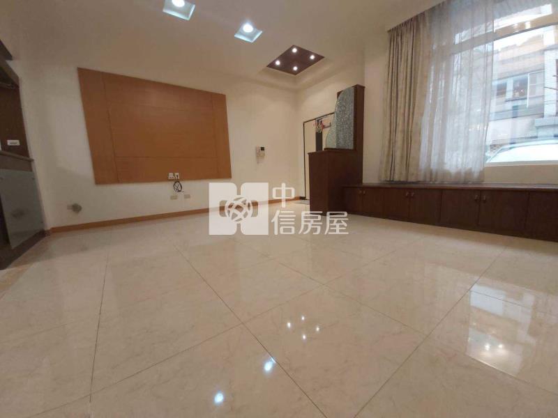 體育園區賀岡大別墅房屋室內格局與周邊環境