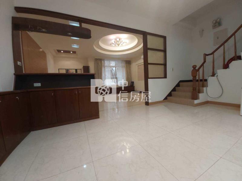 體育園區賀岡大別墅房屋室內格局與周邊環境