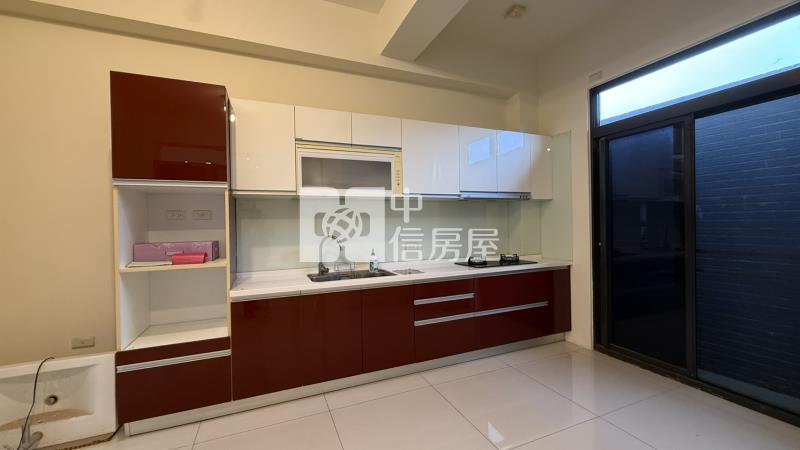 潮州吉星面寬電梯雙車墅房屋室內格局與周邊環境