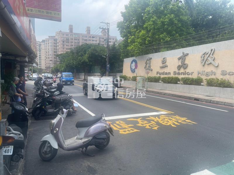 復旦高中收租店面房屋室內格局與周邊環境