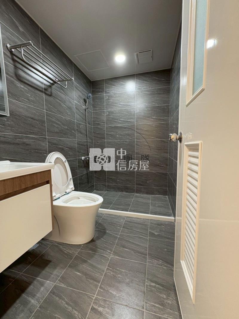 桃園國中旁整新頂加公寓房屋室內格局與周邊環境