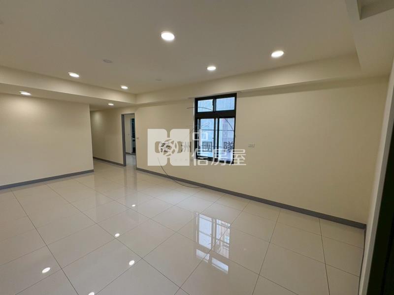 桃園國中旁整新頂加公寓房屋室內格局與周邊環境