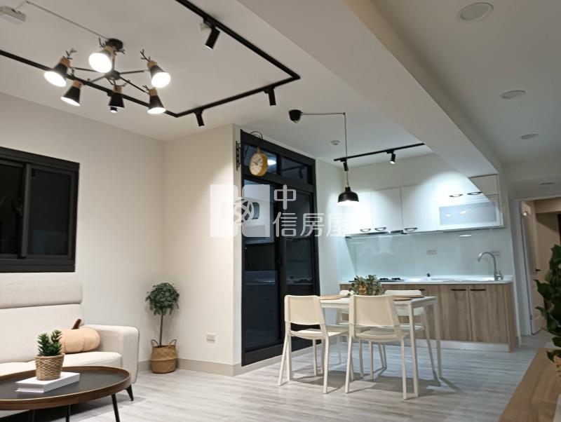 近:台積電楠梓車站華廈四房(租平車)房屋室內格局與周邊環境