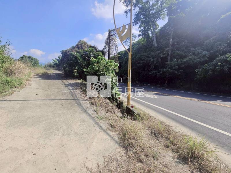 (專)東山臨14米東原道路4分4山坡美農地房屋室內格局與周邊環境