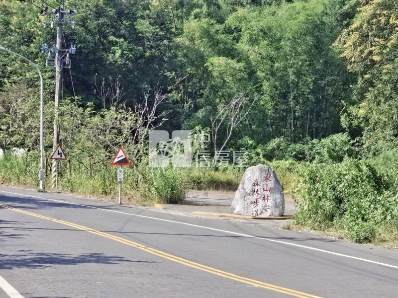 (專)東山臨14米東原道路4分4山坡美農地房屋室內格局與周邊環境