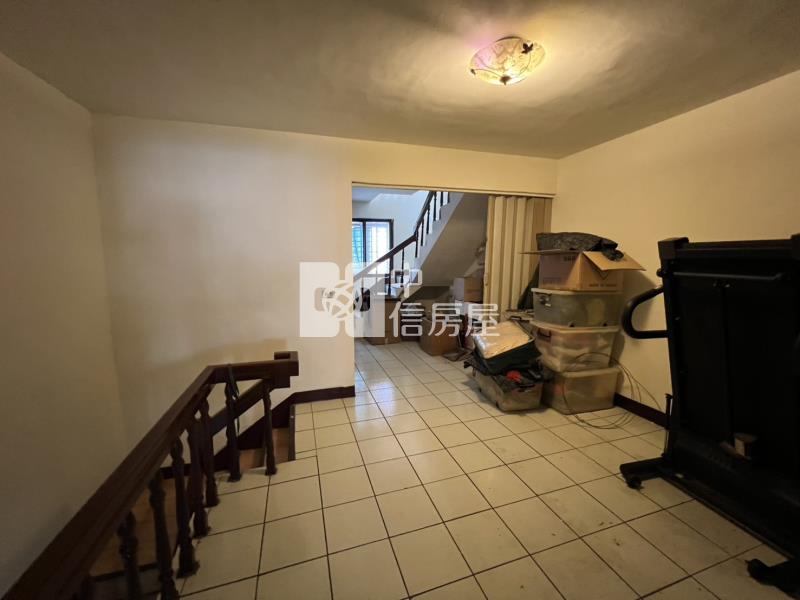 中原商圈體育園區大地坪孝親透天房屋室內格局與周邊環境