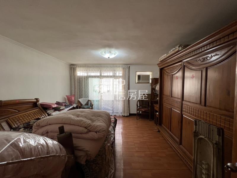 中原商圈體育園區大地坪孝親透天房屋室內格局與周邊環境