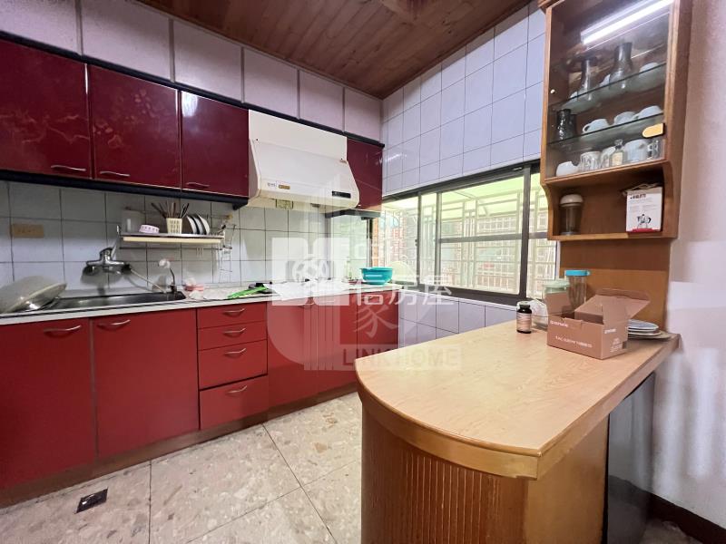 屏東房屋-屏中經典車墅房屋室內格局與周邊環境