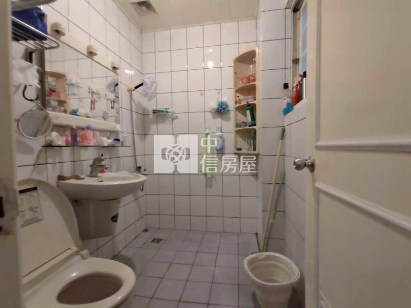 中壢後站雙車庫美別墅房屋室內格局與周邊環境