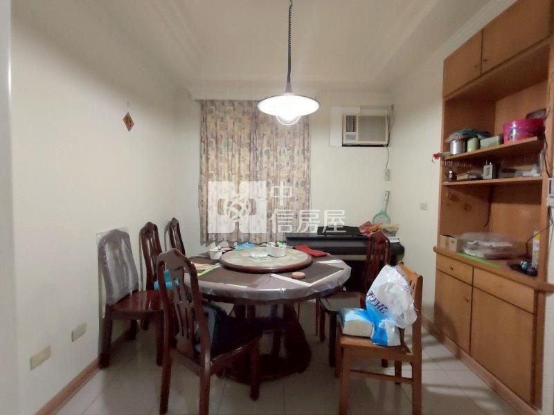 中壢後站雙車庫美別墅房屋室內格局與周邊環境