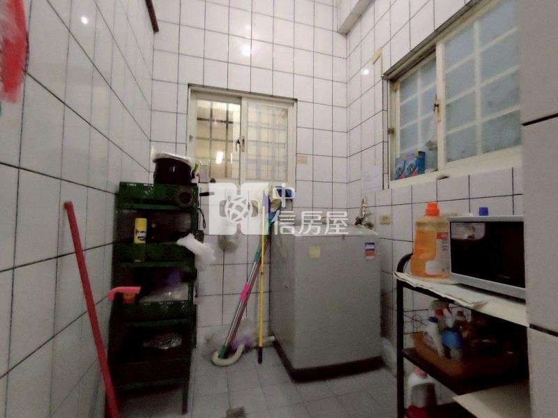 中壢後站雙車庫美別墅房屋室內格局與周邊環境