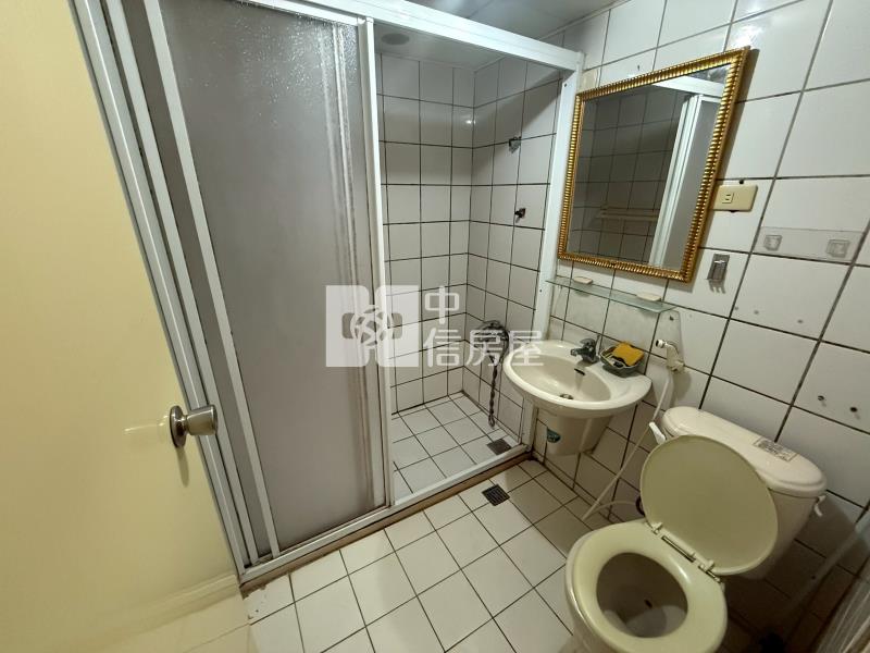 忠太園道福華名廈一房一廳附車位房屋室內格局與周邊環境